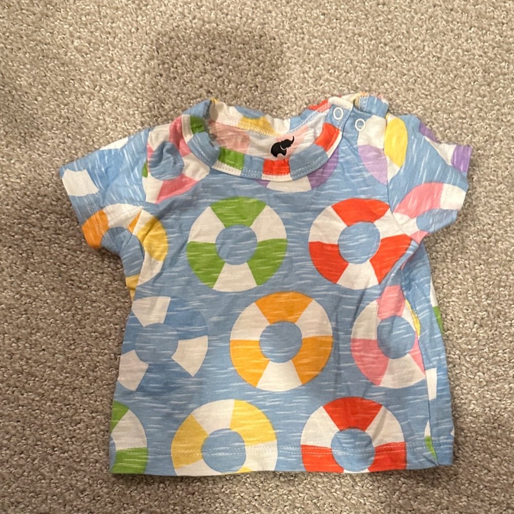 Monica + Andy baby tee size 3-6 months
